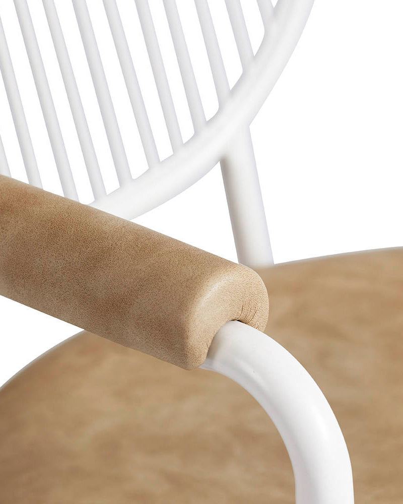 Serena - Silla de peluquería blanca y color coñac - Base estrella blanca