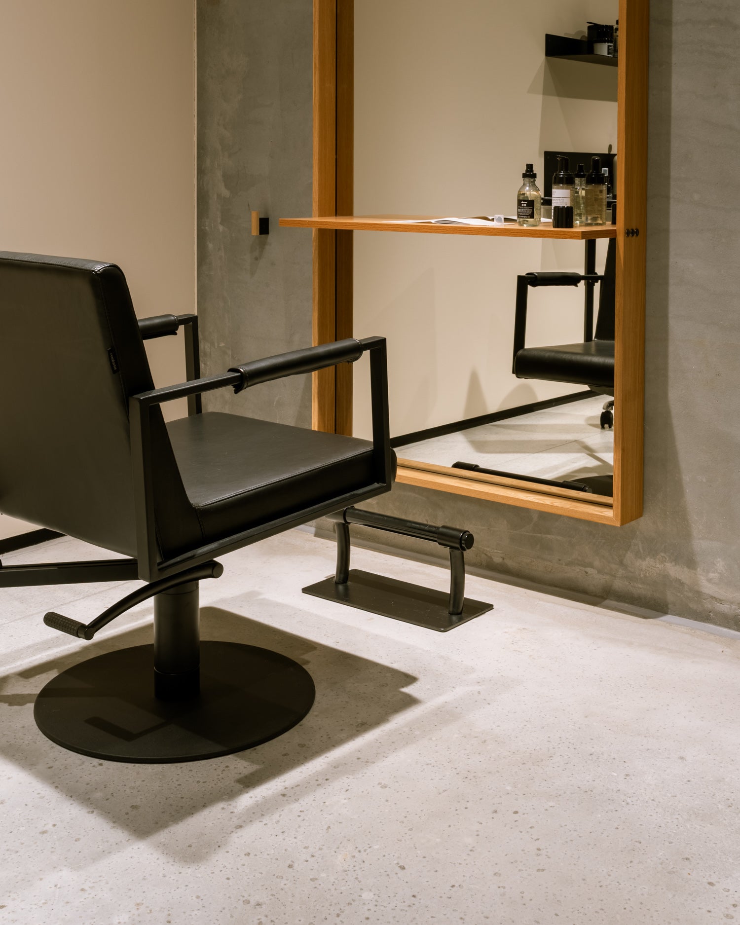 Supernova - Reposapiés negro - Independiente