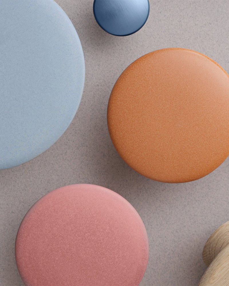 Dots - Perchero de cerámica - ø13