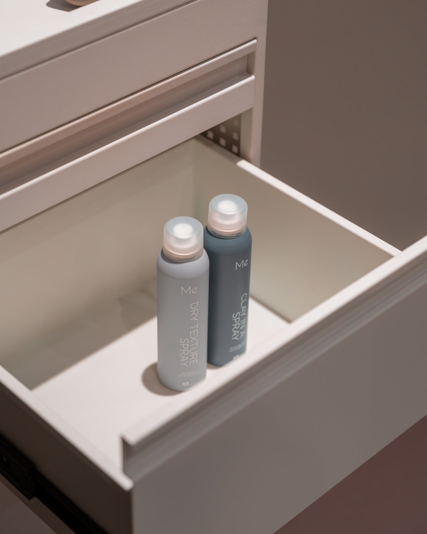 Studio 3 - Carrito de peluquería blanco con 3 cajones y estante extraíble